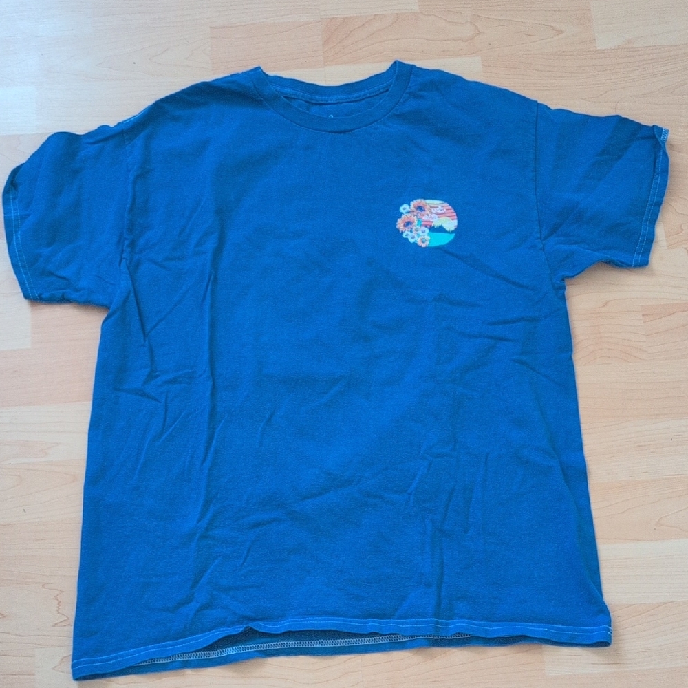 Vibrant Blue Kids' Tee with Graphic Design